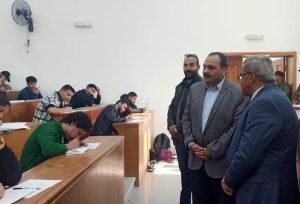 نائب رئيس جامعة بنها لشئون التعليم والطلاب يتفقد الامتحانات بمقر الجامعة بالعبور