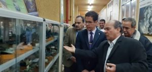 رئيس جامعة بنها يتفقد الدراسة بكلية العلوم

