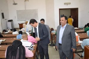 فى جولة موسعة: رئيس جامعة بنها يتفقد الامتحانات