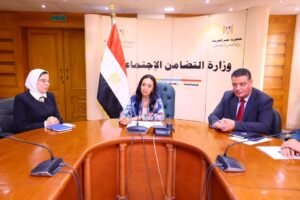 "مايا  مرسي" تلتقي أعضاء البعثة الإشرافية لحج الجمعيات الأهلية بالوزارة

