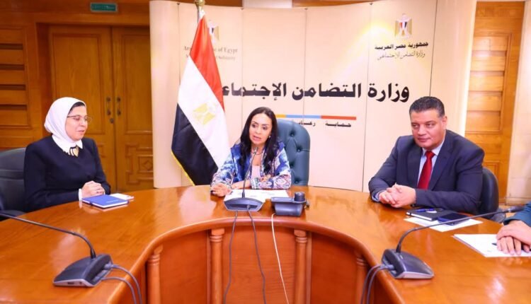 "مايا  مرسي" تلتقي أعضاء البعثة الإشرافية لحج الجمعيات الأهلية بالوزارة