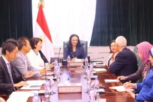 وزيرة التضامن الاجتماعي تلتقي نائب رئيس الوكالة اليابانية للتعاون الدولي "جايكا"
