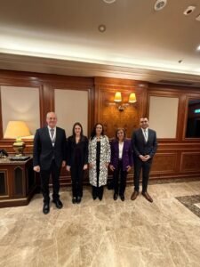 وزيرة التضامن تشارك في مائدة مستديرة دولية بأنقرة لتعزيز حماية الأطفال في البيئة الرقمية