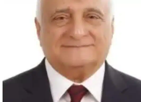 ابتسامة على هامش العمر