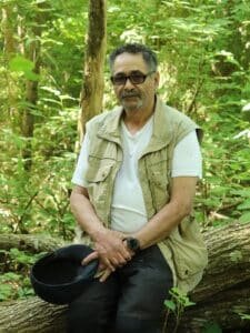 "من لا يقف معنا وقت الشدة لا مكان له في حياتنا"